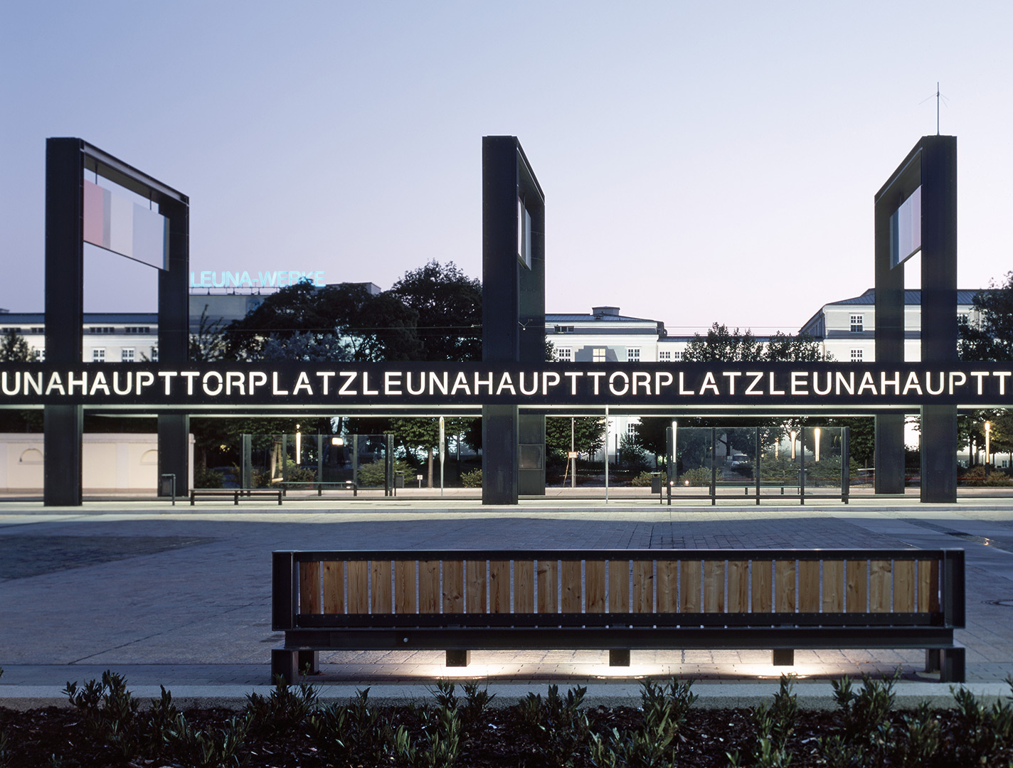 Stadtpergola Haupttorplatz, Leuna | Sauerzapfe Architekten